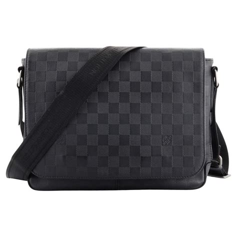 louis vuitton district mm n41272|District PM Damier Infini Leather .